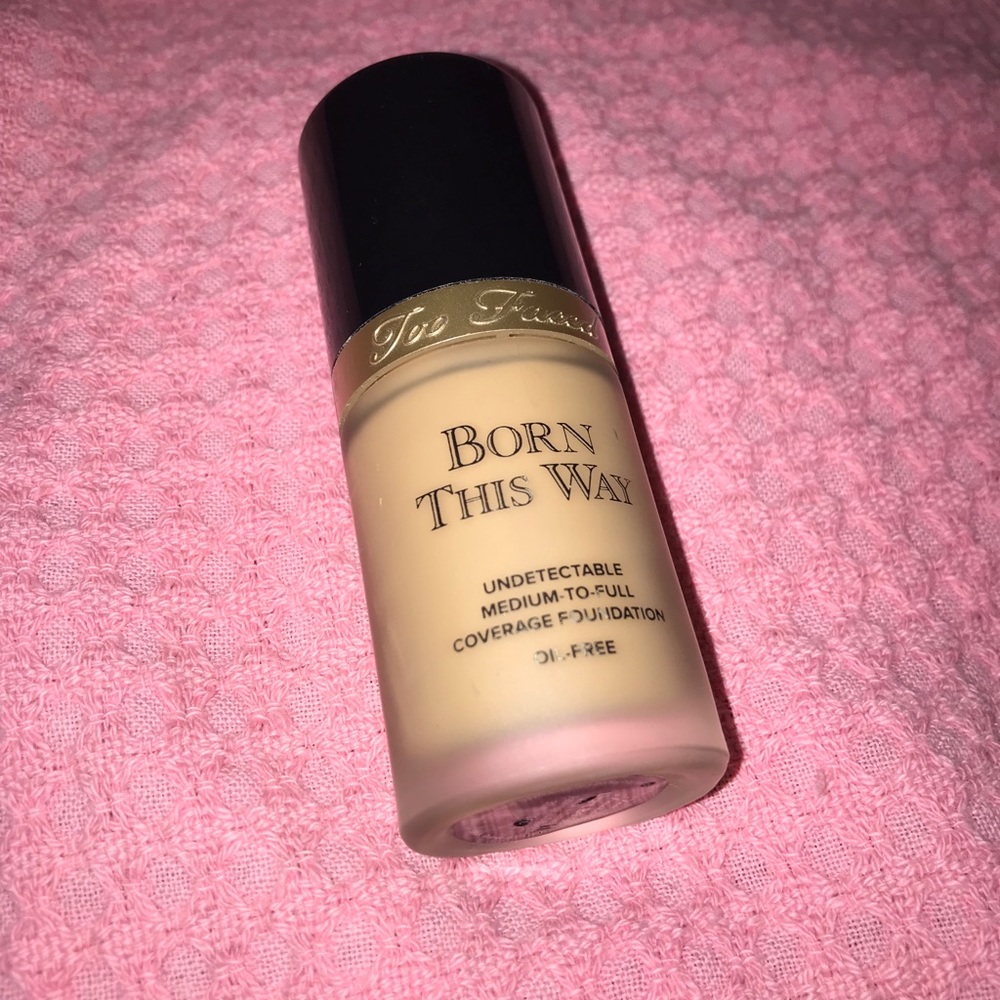 Too Faced Born This Way Foundation